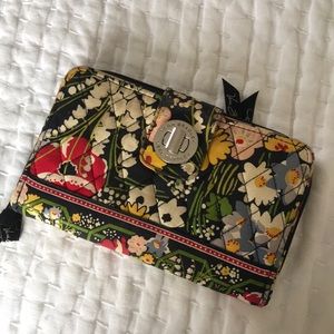 Vera Bradley turnlock wallet